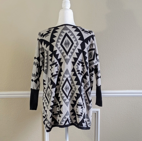 Tobi Aztec Inspo Sweater - Picture 3 of 4